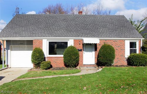 1569 25th St Nw, Canton, OH, 44709-3468 | Card Image