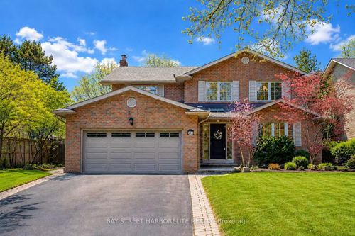 190 Digby Rd, Oakville, ON, L6J6C7 | Card Image