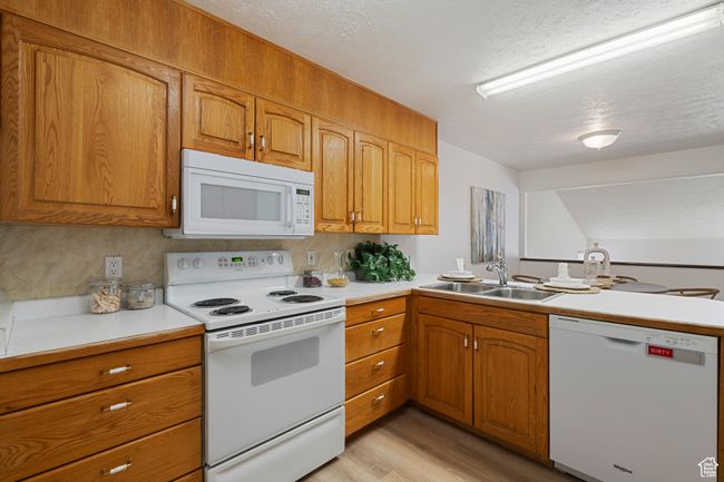 1884 E Jeremy Ct, Home with 6 bedrooms, 4 bathrooms and 8 parking in Murray UT | Image 13