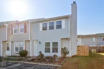 1107 Netherland Court, House attached with 3 bedrooms, 1 bathrooms and null parking in Virginia Beach VA | Image 2