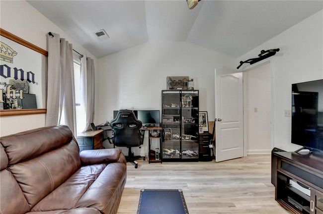 1213 Harris Commons Pl, Townhouse with 2 bedrooms, 3 bathrooms and 2 parking in Roswell GA | Image 35