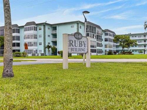 408-4140 Nw 44th Ave, Lauderdale Lakes, FL, 33319-4845 | Card Image