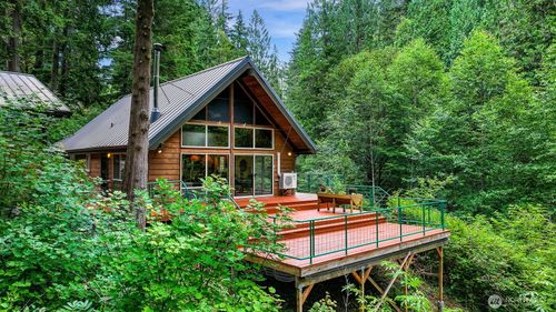 21 Austin Creek Ln, Bellingham, WA, 98229-7604 | Card Image