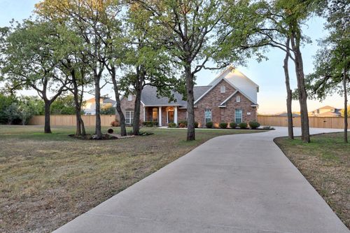 116 Oak Plaza Dr, Georgetown, TX, 78628-6887 | Card Image