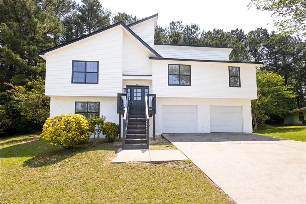 Lori Ln, Riverdale, GA 30296