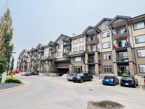 312-117 Copperpond Common Se, Calgary, AB, T2Z5E2 | Card Image