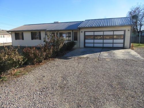 --2913 E 7/8 Rd, Grand Junction, CO, 81504-8616 | Card Image