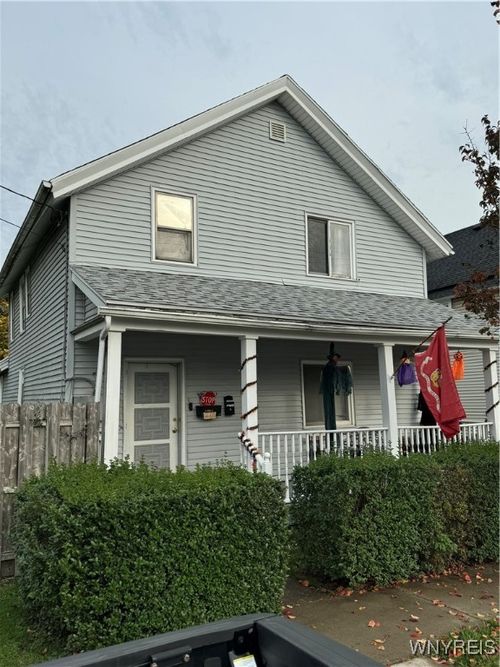 215 Thompson Street, Buffalo, NY, 14207 | Card Image