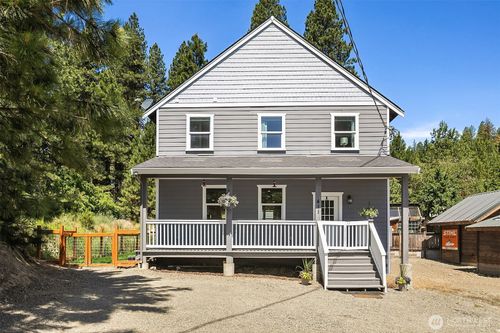 411 W Alaska Ave, Roslyn, WA, 98941-5884 | Card Image