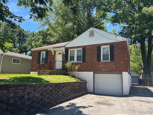 2945 Hilleman Ave, Saint Louis, MO, 63114-4516 | Card Image