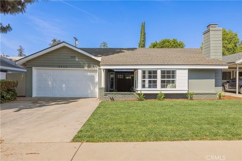 8923 Etiwanda Ave, Northridge, CA, 91325-2710 | Card Image