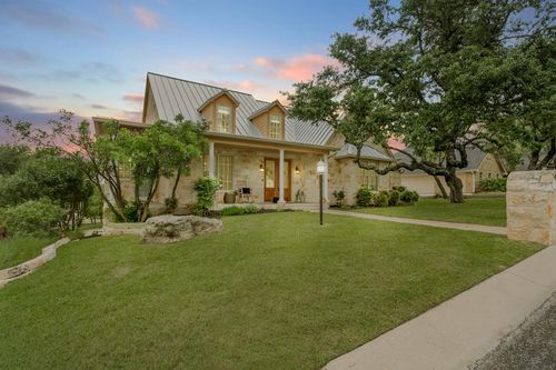 2306 Summit Frst, Fredericksburg, TX, 78624-6895 | Card Image