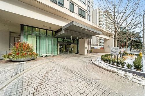 1122-70 Roehampton Ave, Toronto, ON, M4P1R2 | Card Image