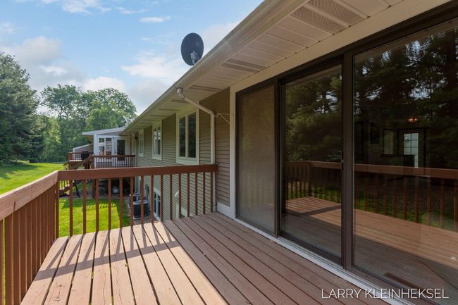 569 Appletree Dr, Condo with 3 bedrooms, 2 bathrooms and null parking in Holland MI | Image 10