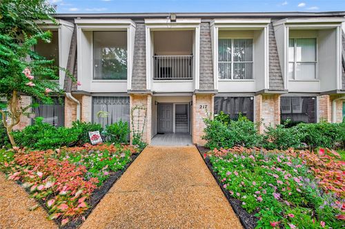 216-12633 Memorial Dr, Houston, TX, 77024-4855 | Card Image