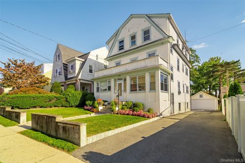 apt-2-270 Sickles Ave, New Rochelle, NY, 10801-3735 | Card Image