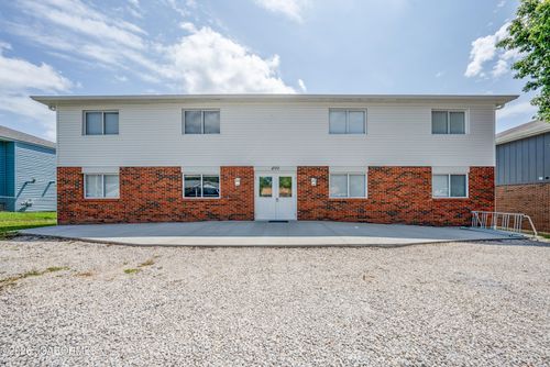499 Perrey Dr, Holts Summit, MO, 65043-1461 | Card Image
