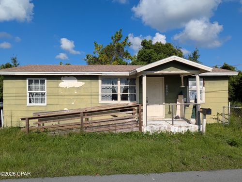 1329 Russ Lake Dr, Panama City, FL, 32404-5860 | Card Image