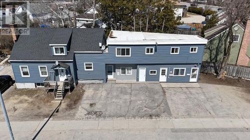 2060-2084 Cassells St, North Bay, ON, P1B4E2 | Card Image