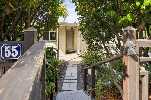 55 Asilomar Cir, Oakland, CA, 94611-2201 | Card Image