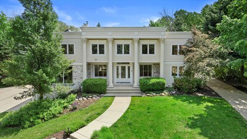 W222N8208 Plainview Parkway, Lisbon, WI, 53089 | Card Image