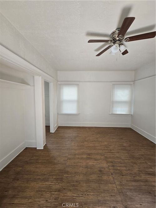 125-942 E 2nd St, Long Beach, CA, 90802-5358 | Card Image