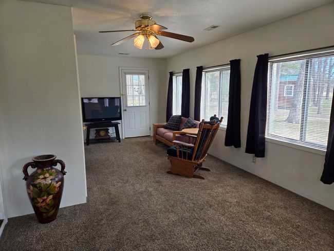 Bedroom 3/sun room | Image 20