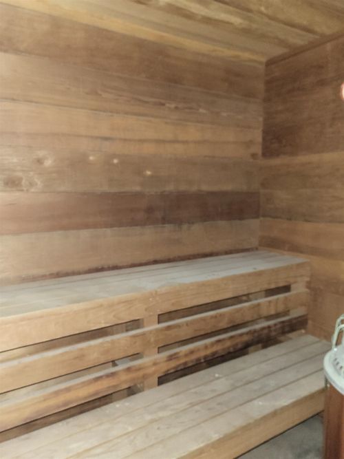 1246 Dyemeadow Ln, Flint, MI, 48532-2318 | Card Image