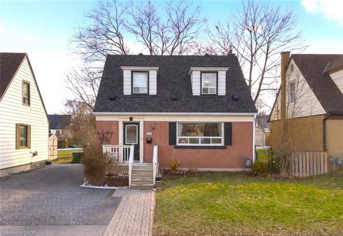 776 Britannia Ave, Hamilton, ON, L8H2B5 | Card Image