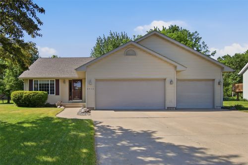 2910 W Frank Street, Eau Claire, WI, 54703 | Card Image
