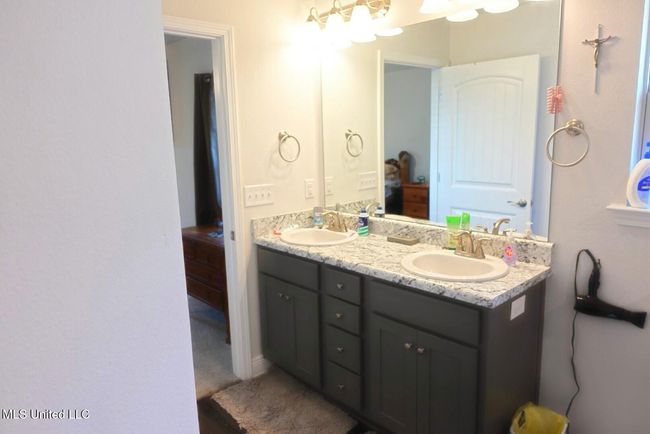 Primary bathroom | Image 16