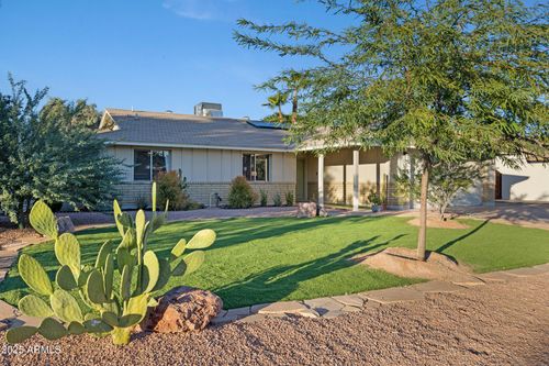 1824 W Seldon Ln, Phoenix, AZ, 85021-4327 | Card Image