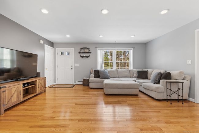 24 Brick Top Ln, House other with 4 bedrooms, 3 bathrooms and null parking in Windham CT | Image 6