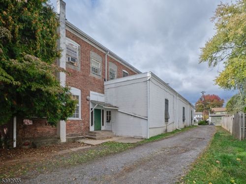 3 6th St, Frenchtown, NJ, 08825-1148 | Card Image