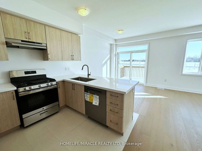 25 Gateway Dr, House other with 6 bedrooms, 4 bathrooms and 2 parking in Barrie ON | Image 18