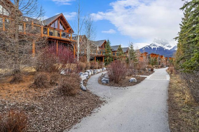7 Creekside Mews, Townhouse with 3 bedrooms, 4 bathrooms and 2 parking in Canmore AB | Image 40