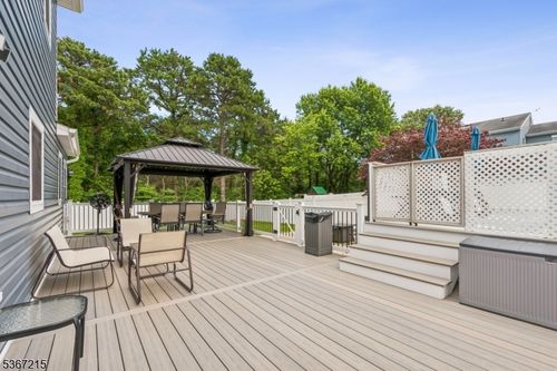 123 F St, Brick, NJ, 08723-7247 | Card Image