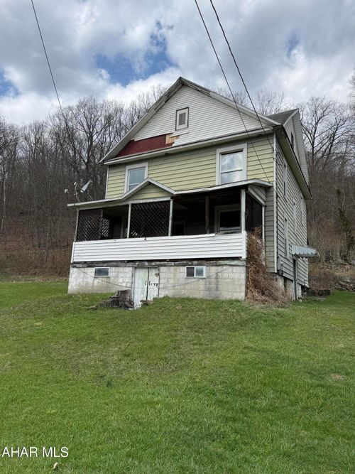 736 Mineral Point Rd, Mineral Point, PA, 15942-7700 | Card Image