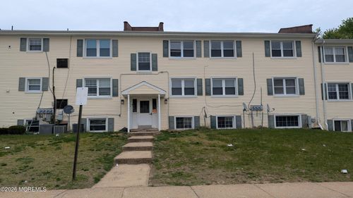 226 Sawmill Rd, Brick, NJ, 08724-1676 | Card Image