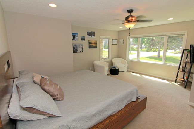 Oversized Owners Suite. | Image 13