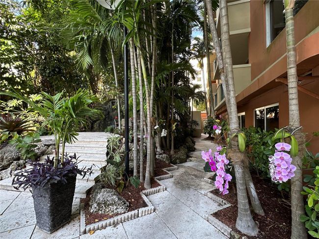 206 - 2951 S Bayshore Dr, Condo with 1 bedrooms, 1 bathrooms and null parking in Miami FL | Image 18