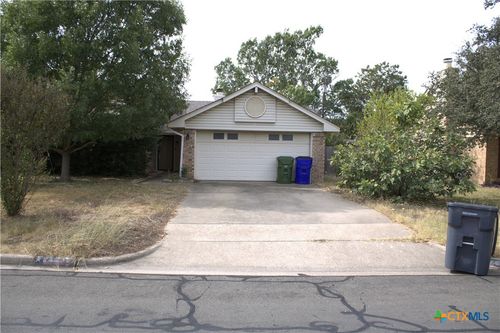 2105 Ruidoso Dr, Waco, TX, 76712-8478 | Card Image