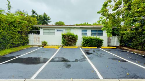 16021 Ne 18th Pl, North Miami Beach, FL, 33162-5755 | Card Image
