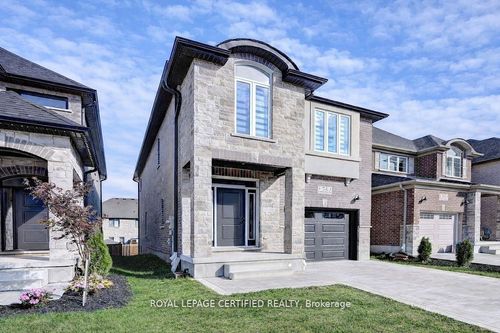 54 Pondcliffe Dr, Kitchener, ON, N2R0M3 | Card Image
