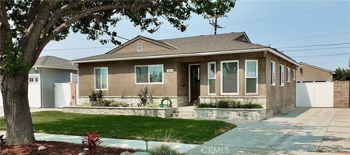 4513 Paramount Blvd, Lakewood, CA, 90712-3649 | Card Image