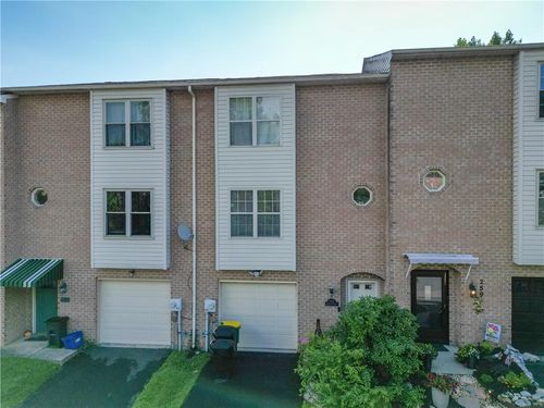 257 Ridgeview Dr, ALBURTIS, PA, 18011-9345 | Card Image