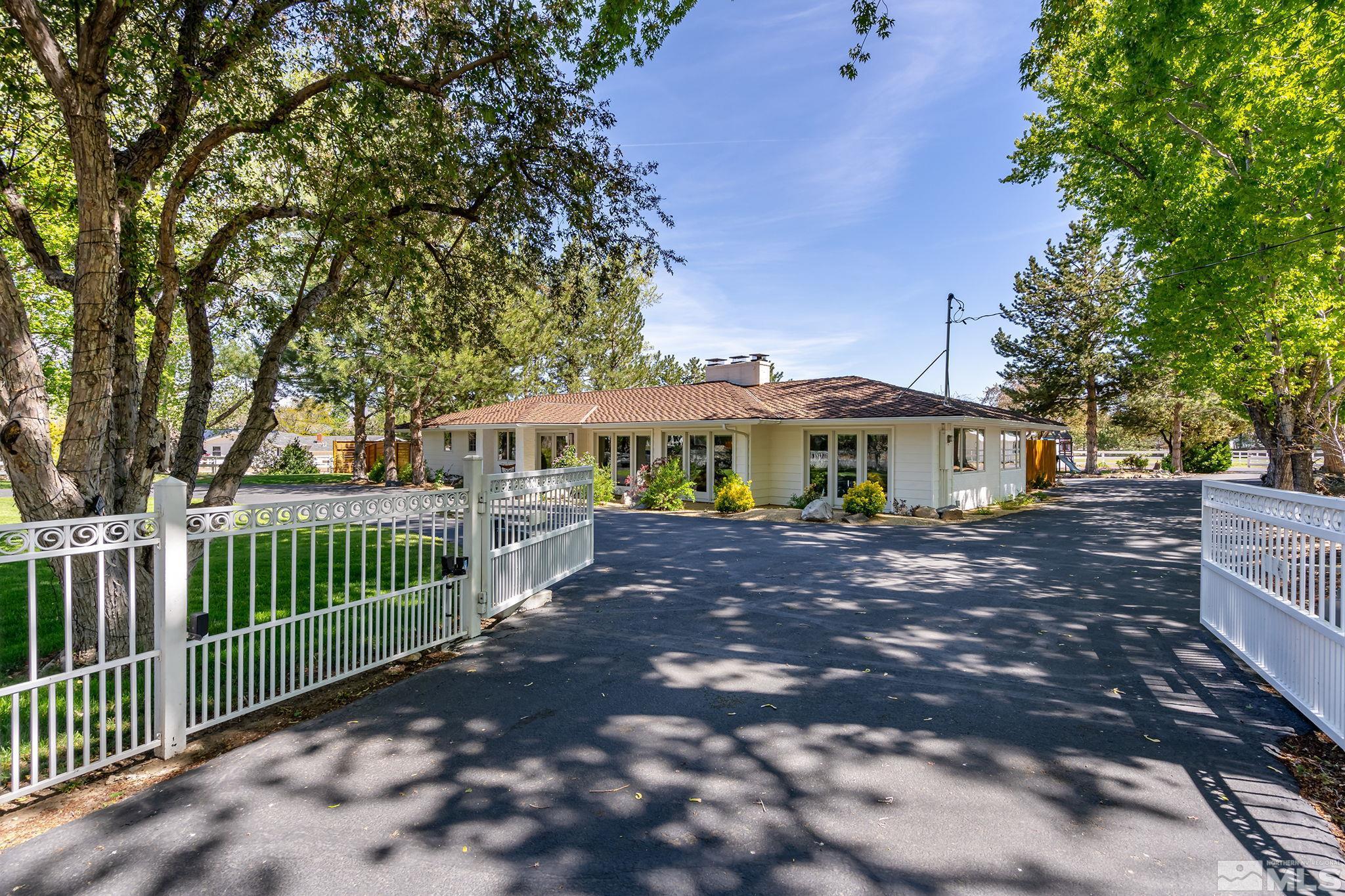 Del Monte Ln, Reno, NV 89511