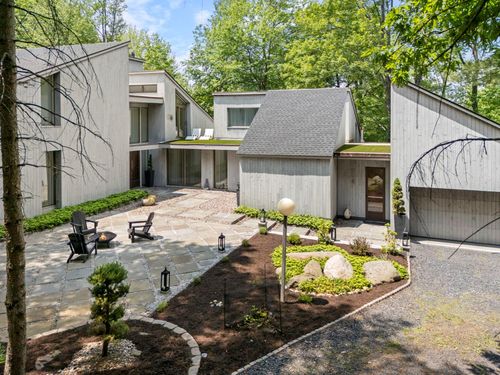 19-21 Lincoln Ter, Middletown, NY, 10940-4603 | Card Image