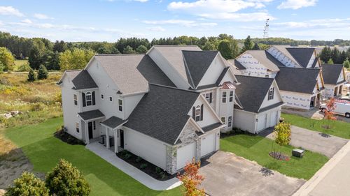 1822 Horseshoe Ln, Slinger, WI, 53086-1210 | Card Image