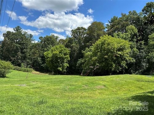 9999 Clarks Chapel Rd, Weaverville, NC, 28787 | Card Image
